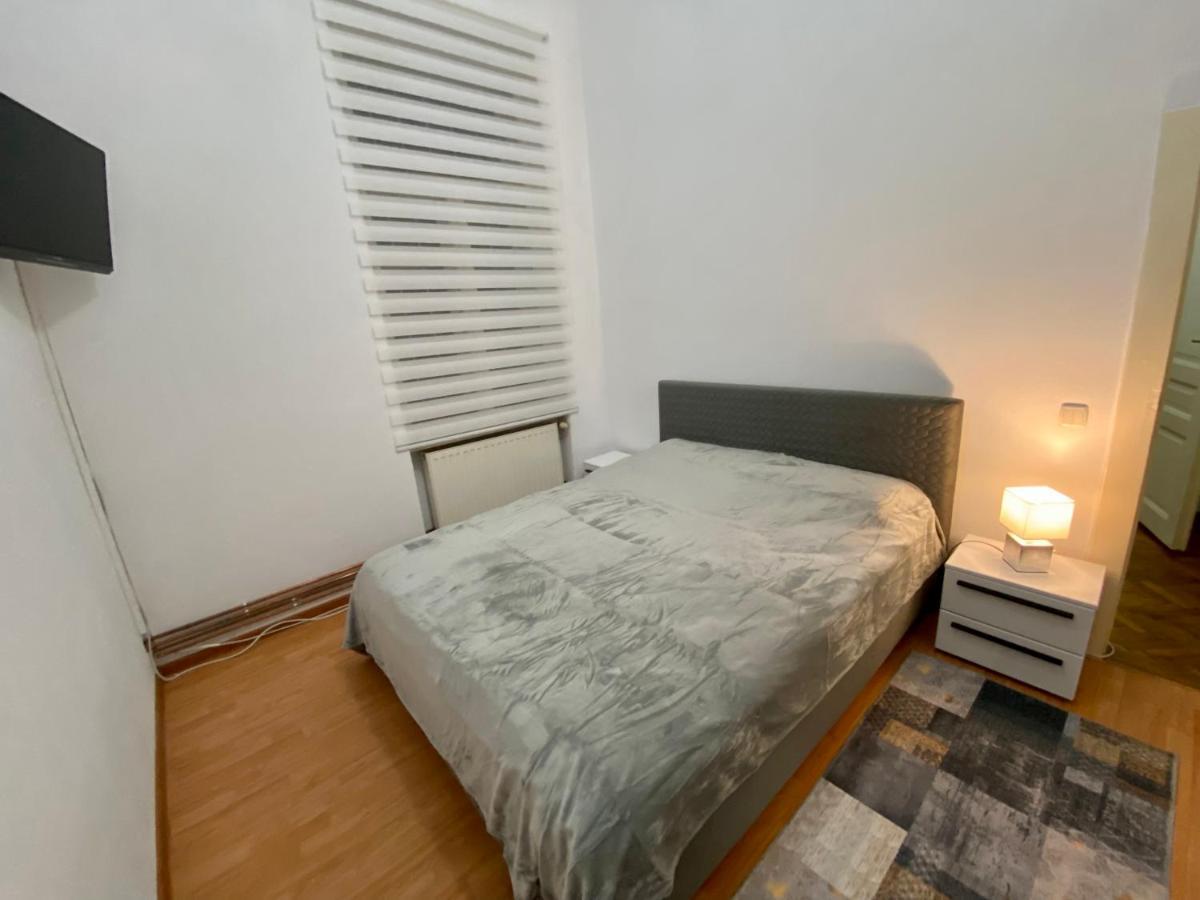 Apartament Super Central Cu Parcare Privata Apartamento Arad Exterior foto